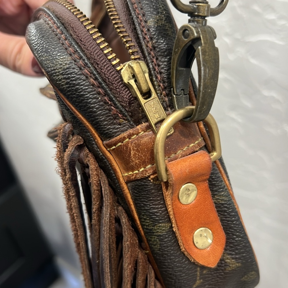 Louis Vuitton Brown Monogram Fringe Crossbody Bag - Picture 13 of 13